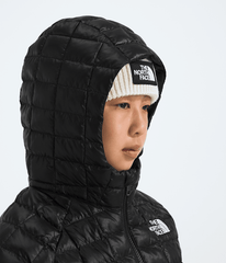 Girls THERMOBALL Parka TNF TNF Black MODELHOOD2