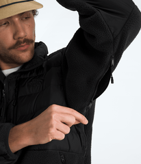 Mens RMST Denali Tek Hybrid Jacket TNF TNF Black MODELALT2