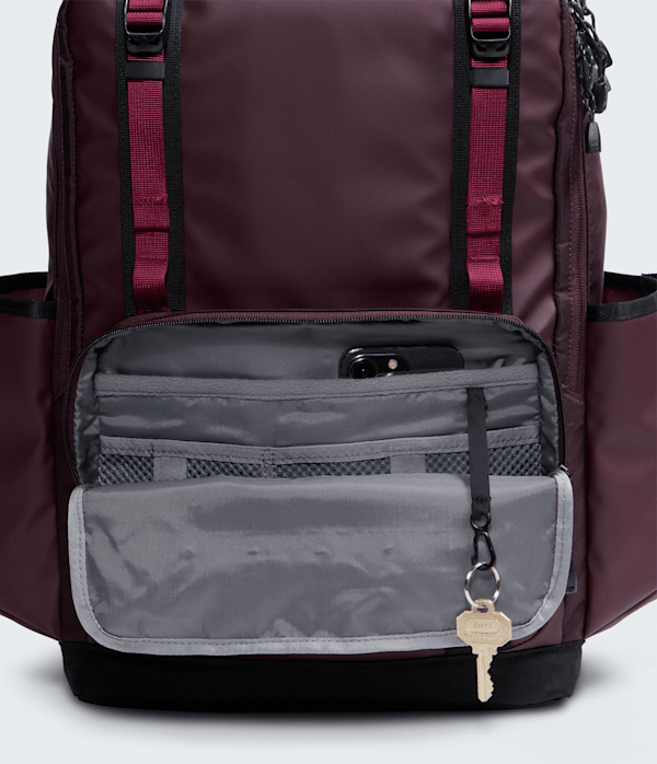 Base Camp Daypack  25L TNF ALT1
