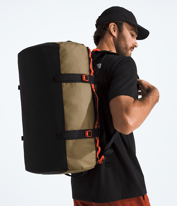 Base Camp DuffelS TNF CedarTnf BlackLava Red MODELBACK