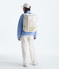Base Camp Fusebox  30L TNF White AshCalacattaPale Khaki MODELBACK
