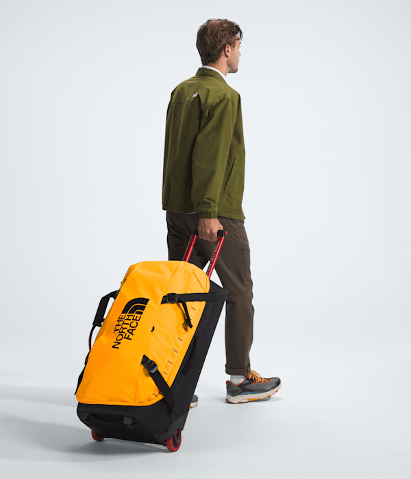 Base Camp Rolling Thunder28 TNF Summit GoldTNF Black MODELBACK