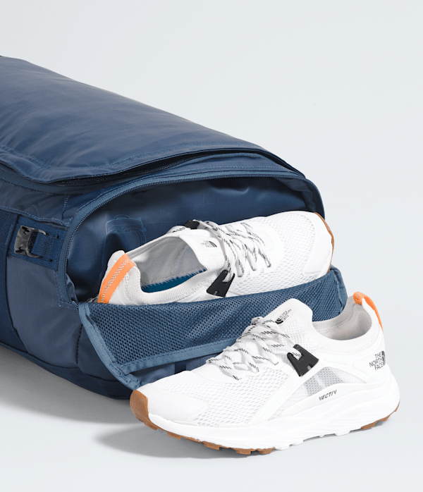 Base Camp Voyager Duffel32L TNF Shady BlueSummit Navy ALT2