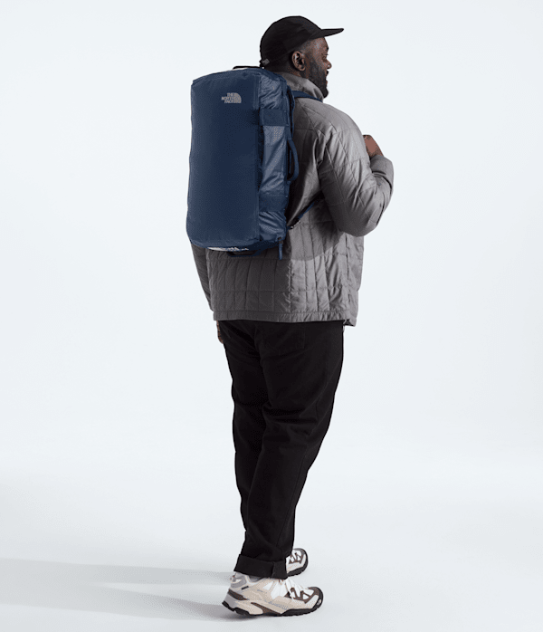 Base Camp Voyager Duffel32L TNF Shady BlueSummit Navy MODELBACK