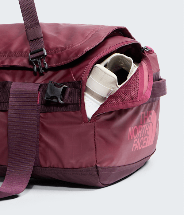 Base Camp Voyager Duffel42L TNF Burgundy CrushDeep BurgundyLali Guran ALT1