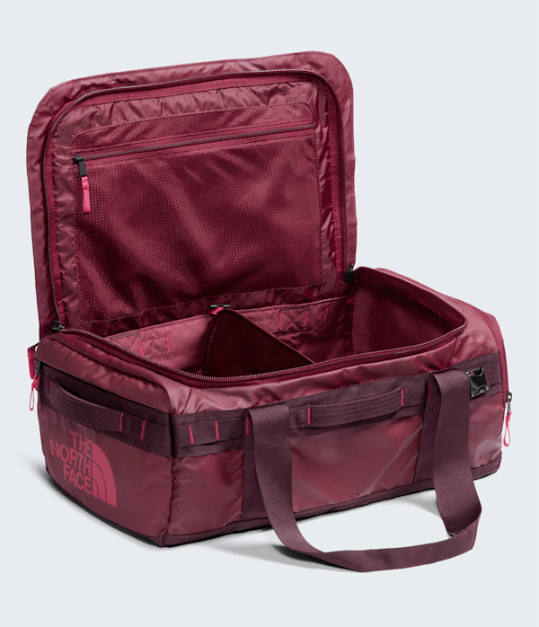 Base Camp Voyager Duffel42L TNF Burgundy CrushDeep BurgundyLali Guran INT