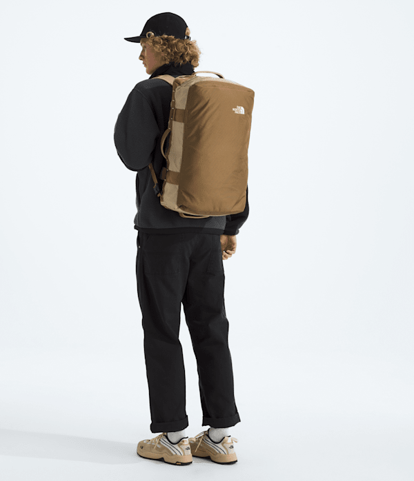 Base Camp Voyager Duffel42L TNF Khaki StoneUtility BrownDesert Stone MODELBACK