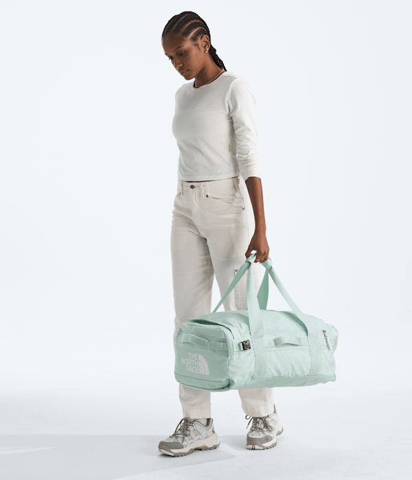 Base Camp Voyager Duffel42L TNF Opal FrostPearl StoneTnf White MODELBACK