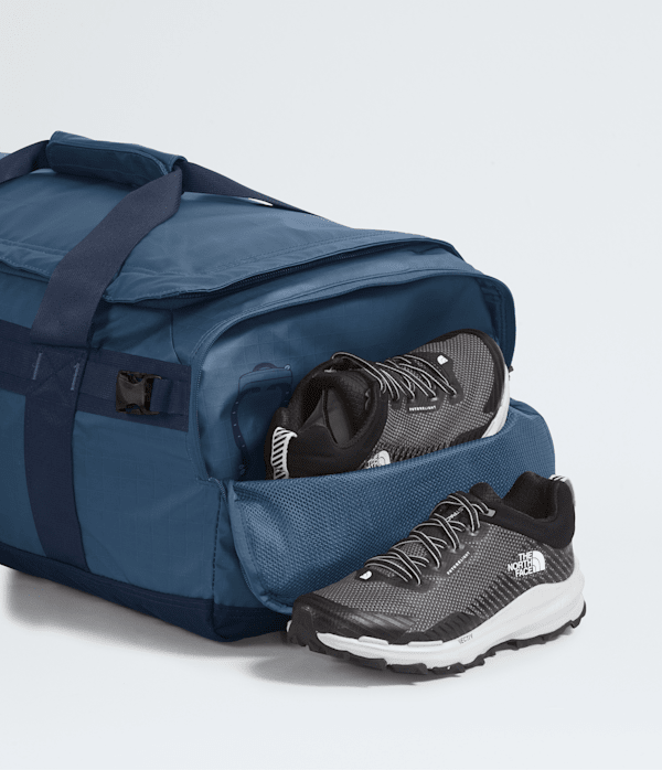 Base Camp Voyager Duffel62L TNF Shady BlueSummit Navy ALT2