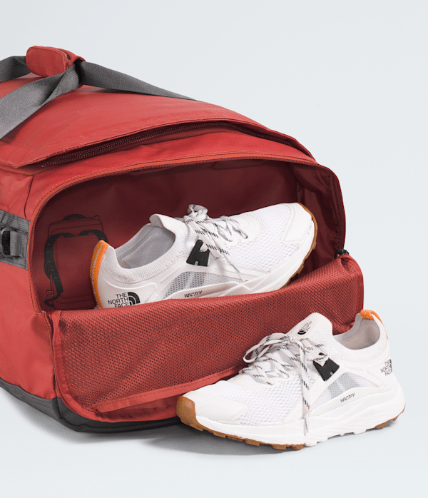 Base Camp Voyager Duffel62L TNF Iron ClayAnthracite GreyLava Red ALT2