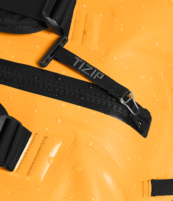 Base Camp Waterproof Duffel 50L TNF Summit GoldTNF Black ALT2