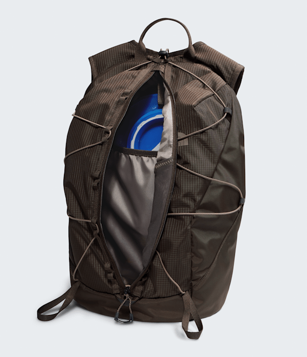 Borealis Trail 16 Backpack TNF Dark ChesnutGarnet INT