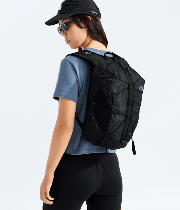 Borealis Trail 16 Backpack TNF TNF Black MODELBACK