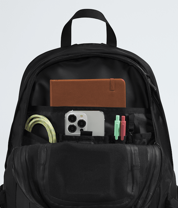 Hot Shot Base Camp Backpack  275L TNF DETAIL1