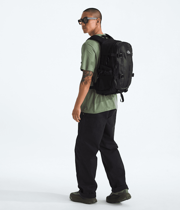 Hot Shot Base Camp Backpack  275L TNF MODELBACK