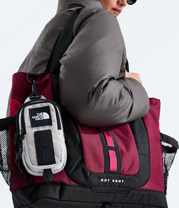 Hot Shot Crossbody TNF Stone SlabCumulus Cloud ALT1
