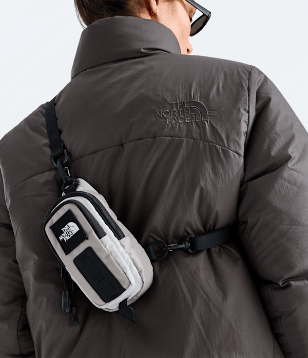 Hot Shot Crossbody TNF Stone SlabCumulus Cloud MODELBACK