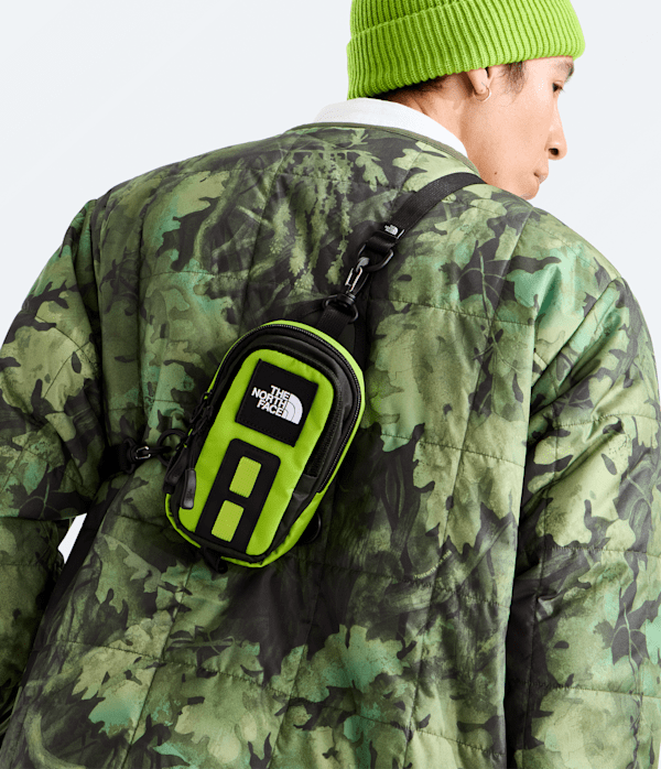 Hot Shot Crossbody TNF Sport MossBottle Green MODELBACK