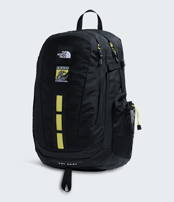 Hot Shot SE Patch Backpack  30L TNF FRONT34