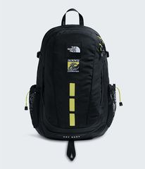 Hot Shot SE Patch Backpack  30L TNF HERO