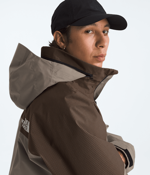 Mens HKE Devils Thumb GORETEX Jacket TNF Mocha BrownSmokey Brown MODELHOOD4