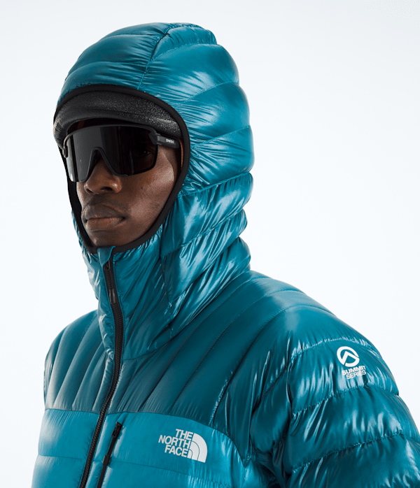 Mens Summit Series Breithorn Hoodie TNF MODELHOOD2