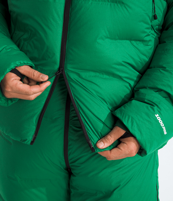 Mens Summit Series CLOUD DOWN AMK Parka TNF ALT1