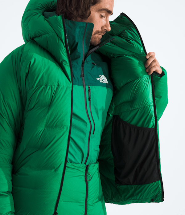 Mens Summit Series CLOUD DOWN AMK Parka TNF MODELINT