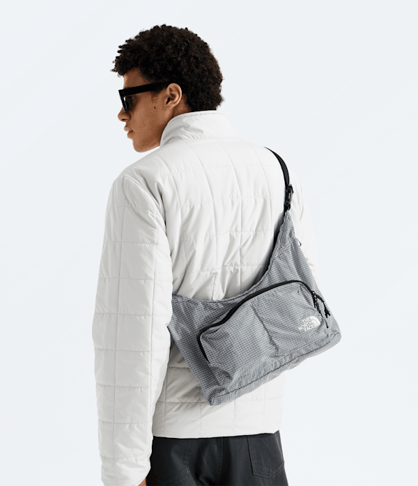 Never Stop Crossbody TNF MODELBACK