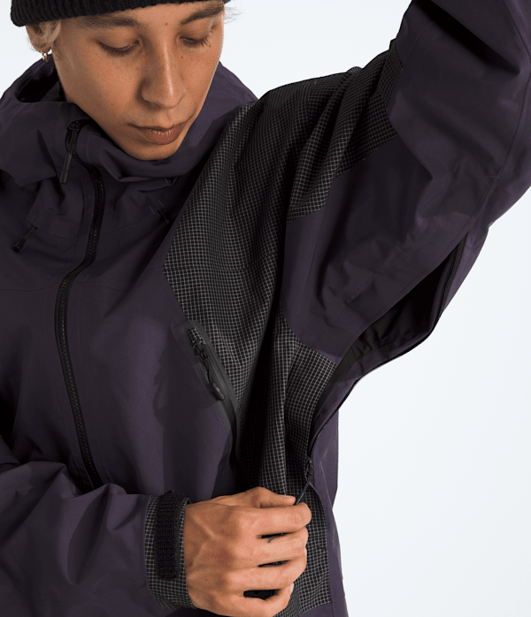 Unisex HKe Spectra GORETEX Mountain Light Jacket TNF Endless Dusk MODELALT2