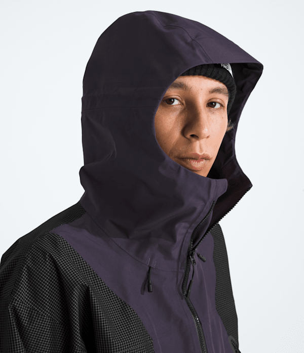 Unisex HKe Spectra GORETEX Mountain Light Jacket TNF MODELHOOD2