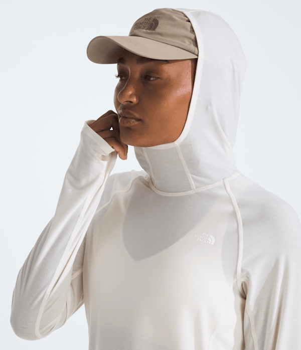 Womens Adventure Sun Hoodie TNF White Dune MODELHOOD2