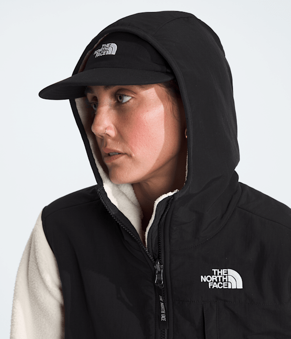 Womens Retro Denali Hoodie TNF MODELHOOD2