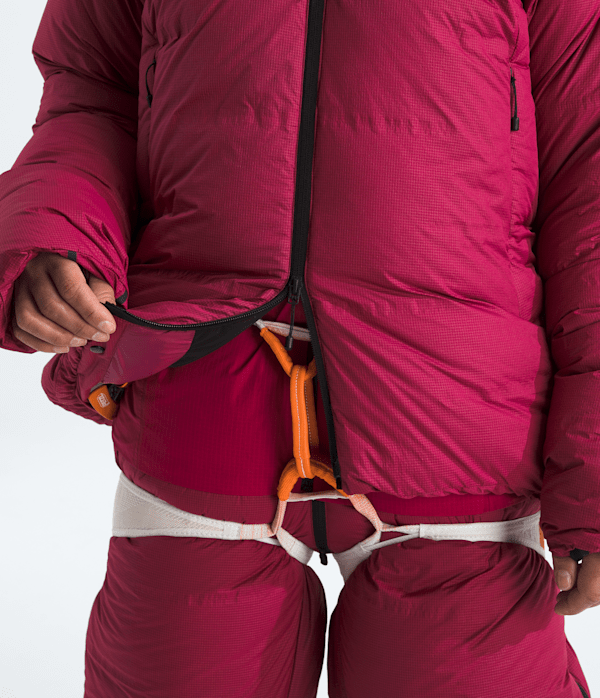 Womens Summit Series CLOUD DOWN AMK Parka TNF ALT1