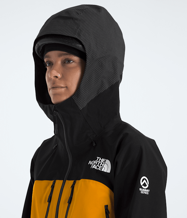 Womens Summit Series Mountain GORETEX Pro Jacket TNF MODELHOOD2