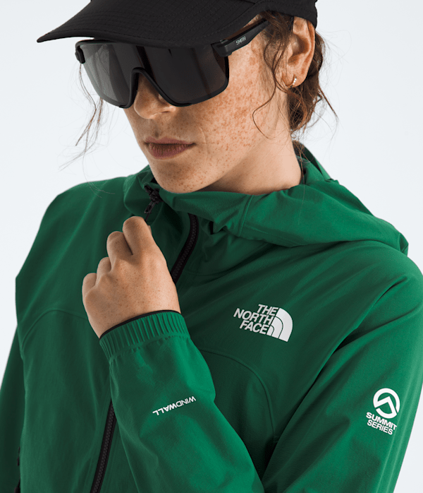 Womens Summit Series Off Width Jacket TNF ALT1