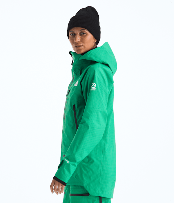 Womens Summit Series Tsirku GORETEX Pro Jacket TNF MODEL34