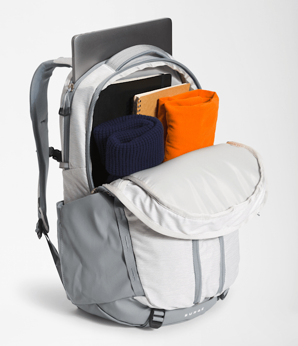 Womens Surge Backpack  31L TNF TNF White Metallic MelangeMid Grey INT