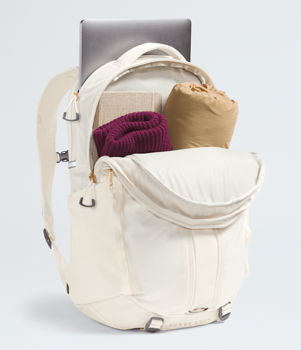 Womens Surge Luxe Backpack  31L TNF Gardenia WhiteBurnt Coral Metallic INT