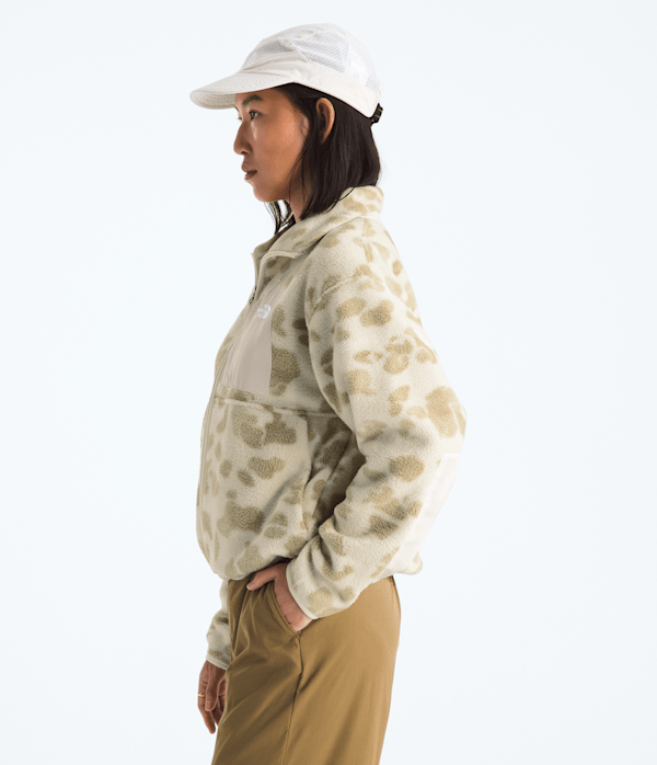Womens Yumiori Off Peak FullZip JacketPrint TNF MODEL34